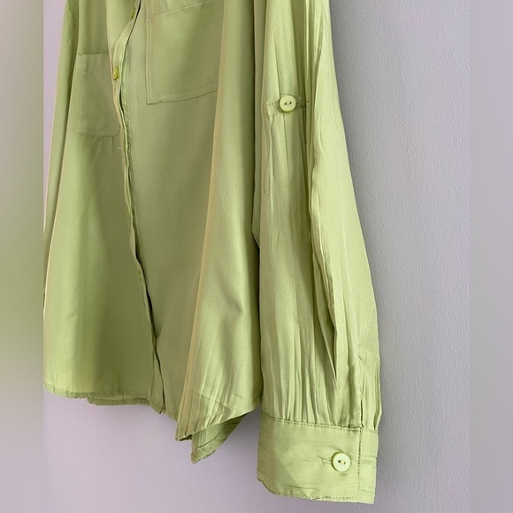 Chico’s green silky feeling button front blouse top long sleeve button cuff M
C - Picture 3 of 7